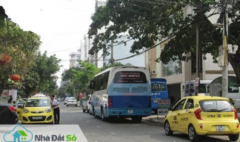 Ồ ạt xây khách sạn