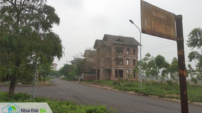 biệt thự bỏ hoang