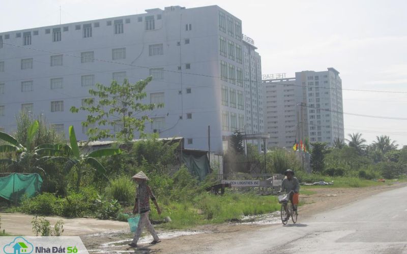 nhà thu nhập thấp