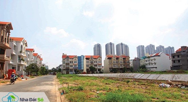 Nhà phố, đất nền Tp.HCM 