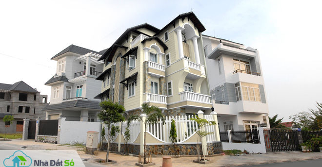 Giao dịch biệt thự, nhà liền kề