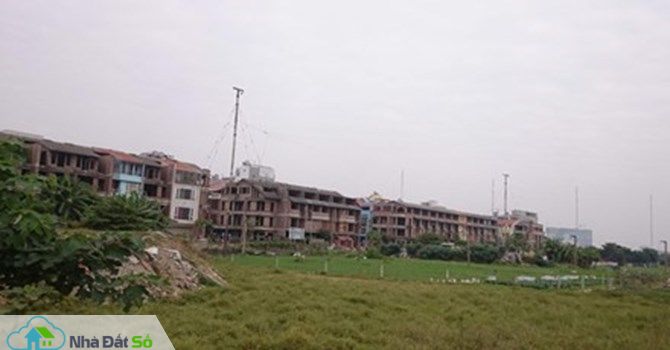 Biệt thự, liền kề bỏ hoang