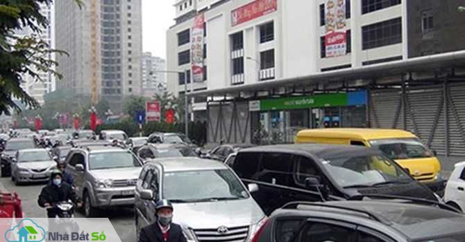 ùn tắc quanh chung cư