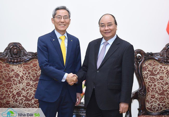 Chủ tịch Tập đoàn tài chính KB Kookmin