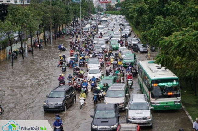 TP.HCM: Cấp bách sửa chữa đường Nguyễn Hữu Cảnh để giảm ùn tắc giao thông TP.HCM: Cấp bách sửa chữa đường Nguyễn Hữu Cảnh để giảm ùn tắc giao thông