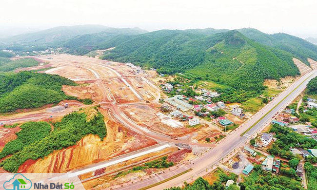 Vân Đồn 'quay cuồng' trong cơn sốt đất: Chủ tịch tỉnh Quảng Ninh đưa ra cảnh báo cho nhà đầu tư Vân Đồn 'quay cuồng' trong cơn sốt đất: Chủ tịch tỉnh Quảng Ninh đưa ra cảnh báo cho nhà đầu tư