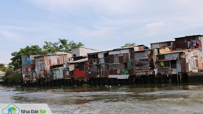 đền bù dân ven kênh rạch di dời 