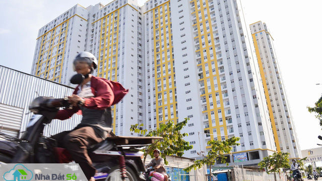 von ngoai o at vao bat dong san gia nha co thay mau