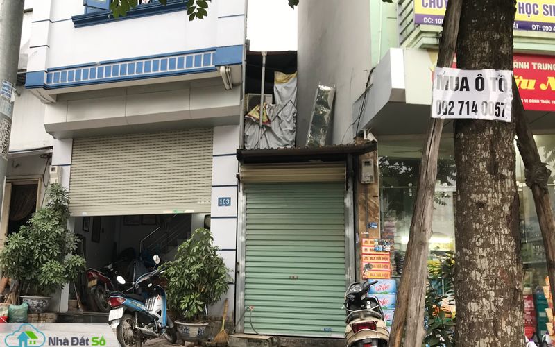 Những căn nhà quan tài, mặt tiền 1 mét ở phố mới Hà Nội - Ảnh 2. Những căn nhà quan tài, mặt tiền 1 mét ở phố mới Hà Nội - Ảnh 2.