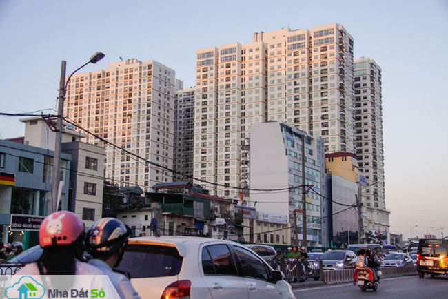 Hàng loạt cao ốc &#34;đu bám&#34; 2 bên đường vành đai nghìn tỷ - 6