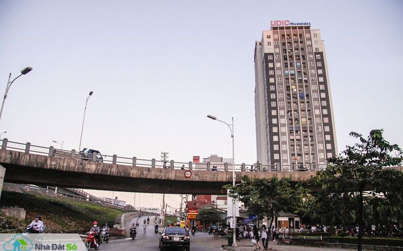Hàng loạt cao ốc &#34;đu bám&#34; 2 bên đường vành đai nghìn tỷ - 4