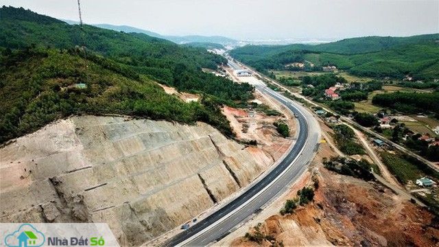 Ngắm toàn cảnh cao tốc Hạ Long - Vân Đồn 12.000 tỷ xuyên vùng Đông Bắc - Ảnh 2. Ngắm toàn cảnh cao tốc Hạ Long - Vân Đồn 12.000 tỷ xuyên vùng Đông Bắc - Ảnh 2.