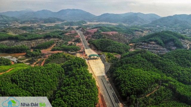 Ngắm toàn cảnh cao tốc Hạ Long - Vân Đồn 12.000 tỷ xuyên vùng Đông Bắc - Ảnh 4. Ngắm toàn cảnh cao tốc Hạ Long - Vân Đồn 12.000 tỷ xuyên vùng Đông Bắc - Ảnh 4.