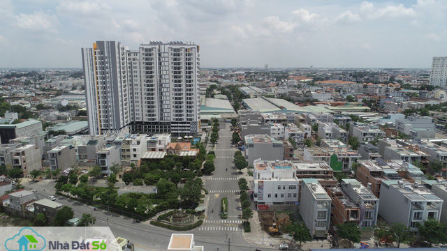 Thị trường bất động sản TP.HCM đang bất ổn? - Ảnh 2.