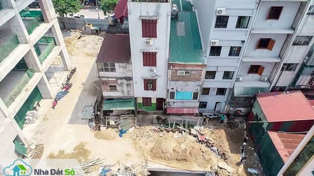Vụ nhà nứt toác cạnh dự án chung cư: Dân kêu, chủ đầu tư chỉ hứa hẹn - Ảnh 4.