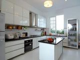 Bán Căn Hộ Chung Cư 3 Phòng Ngủ Hướng Đông Nam View Đẹp