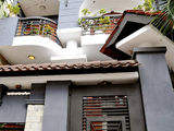 Bán Biệt Thự Hẻm Xe Hơi , 1 Lầu , Nhà Đẹp , Dt: 200m2 , Giá 4,4 Tỷ , Đường Hoàng Văn Thụ