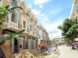 Bán Nhà Phố 1 Trệt 2 Lầu Mặt Tiền Đường Nguyễn Văn Bứa