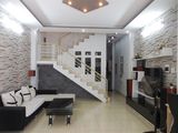 Biệt Thự Q3 Gần Vòng Xoay Dân Chủ, Cmt8, Q.3, Dt:9X30M, Nở Hậu, 350M2, 80Tr/m2