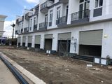 Còn 5 Căn Nhà Phố Chợ Mới Xây Dựng Lh: 0933.367.703