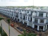 Còn 5 Căn Nhà Phố Chợ Mới Xây Dựng Lh: 0933.367.703