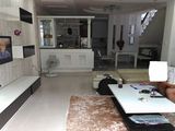 Nhà Mt Hai Bà Trưng Đối Diện Cv Lê Văn Tám, Dt: 4.3x27m, Giá 35 Tỷ