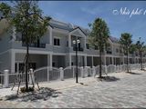 Kẹt Tiền Bán Gấp Căn Nhà 1Tret 2 Lau Ngay Chợ Bình Chánh