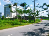 Tôi Cần Bán Gấp Một Lô Nhất Thổ Cư 200m2 Cách Mặt Tiền Lê Văn Lương 15m . Xây Dựng Ngay