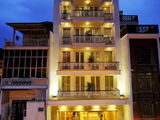 Cho Thuê 2000m2 Mặt Phố Hàng Gai.