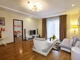 Bán Căn Hộ Số 6 Đội Nhân Tòa A, Dt 94M2, Có 3Pn, Đầy Đủ Nội Thất, Sổ Đỏ, Giá 31 Triệu/m2 Có Tl