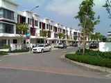 Bán Nhà Đường Nguyễn Hữu Trí, 1 Trệt 2 Lầu, 1 Sân Thượng, Giá Chỉ 2,4Tỷ, Sổ Hồng Riêng.