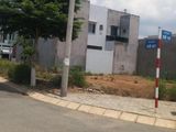 Lô Góc Đường 07-10, Dt 160M2 Ngay Kdc Đông Nhất, Cách Mt Đường Trần Não 3 Phút Đi Xe.