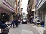 Có Căn Nhà Rất Đẹp Và Thoáng Ở Phố Yên Ninh. 4 Tầng Dt 28M2, . Giá 2.7 Tỷ.
