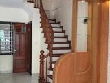 Bán Nhà Trần Quốc Hoàn, 42M2, Mt 4M, Gara Ô Tô, Cách Phố 40M, Kd Văn Phòng, 8.3 Tỷ
