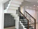 Chính Chủ Bán Nhà Phố Đường Láng, Đống Đa, Ngay Ngã Tư Sở 40M2, Tầng 5, Mt 3.3M Giá 2.45 Tỷ.