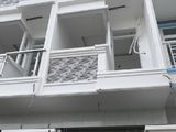 Bán Nhà Nguyễn Bình. Shr. Đsh 3 Căn. Dt 3X10M. 1 Trệt, 2 Lầu, 4 Phòng Ngủ. Giá 1.85 Tỷ.