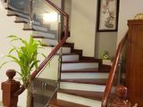 Bán Nhà View Hồ Tai Trâu – Ngọc Lâm ( Long Biên) Hiện Cho Thuê Làm Văn Phòng .