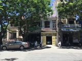 Cho Thuê Nhà Mặt Tiền Nguyên Căn 200M2 Đường Nguyễn Huệ, P. Phú Nhuận, Tp Huế, Tỉnh Thừa Thiên Huế