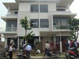 Trả Nợ Chuyển Nhường Bán Gấp Biệt Thự Mini 2 Lầu 1 Trệt Sổ Hồng Riêng 200M2.