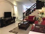 Bán Nhà Mới Đẹp Tôn Thất Tùng 38M2, 5 Tầng, ô tô, Mặt Tiền 4.5M, Giá 4,2 Tỷ.