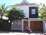 Biệt Thự Sang Trọng, 1 Trệt 2 Lầu Có Sân Vườn,Diện Tích 8X25, Mt Hoàng Phan Thái, Cách Chợ Bình Chánh 500M