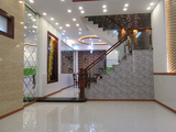 Nhà Sổ Hồng Riêng, Kiến Trúc Villa, 1 Trệt 2 Lầu, 1 Sân Thượng, 5 PN, 4 WC, Gần Chợ, Trường Học