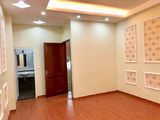 Nhà Cực Đẹp Hơn 5 Tỷ Phố Hào Nam 5 Tầng 43M2 Không Thể Đẹp Hơn
