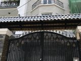 Cho Thuê Nhà Nguyên Căn Khu Phú Mỹ Chợ Lớn .Dt 5X24M. 1Trệt,2Lầu,Sân Thượng .5 Phòng Ngủ. Giá 20 Tr / Tháng .