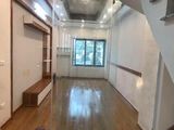 Bán Nhà Nguyễn Lương Bằng, Đống Đa, 42M2 X 5 Tầng X Mặt Tiền 4M. An Sinh Tốt. Dân Trí Cao.