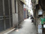 Bán Nhà Riêng, Vị Trí Đẹp, Không Gian Thông Thoáng Ở Cát Linh. Giá 2.6 Tỷ.