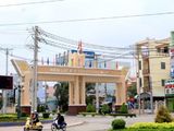 Chính Chủ Bán Gấp Lô Đất Gần Thị Trấn Bến Lức Giá 400 Tr, Diện Tích 105M2 Thổ Cư, Sổ Riêng