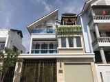 Cho Thuê Biệt Thự Khu Phạm Hữu Lầu .dt 9.2X15M. 1Tr,3 Lầu . Full Nt . Giá 27 Tr / Tháng .