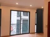 7 Tầng Thang Máy, Phân Lô Ô Tô Tránh Phố Nguyên Hồng, 65M2, Mặt tiền 5.4M, Kinh Doanh Sầm Uất