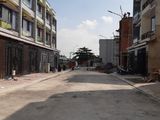 Nhà Phố Làng Đại Học Dĩ An